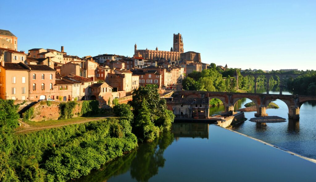 Albi en fourgon aménagé